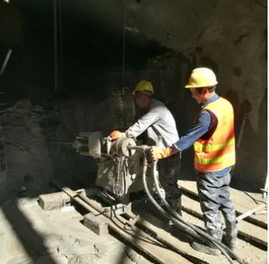 建昌水下抗分散灌浆料特点 水下不分散注浆料介绍